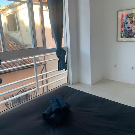 Appartamento Spacious Loft / Literally At The Foot Of Alhambra Granada Esterno foto