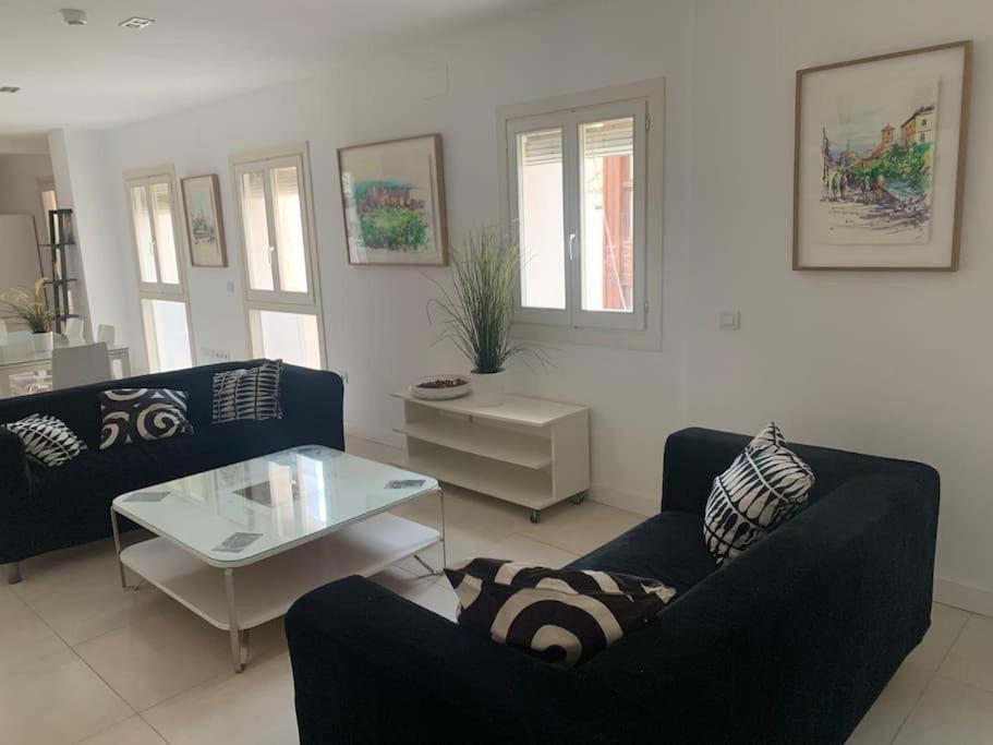 Appartamento Spacious Loft / Literally At The Foot Of Alhambra Granada Esterno foto