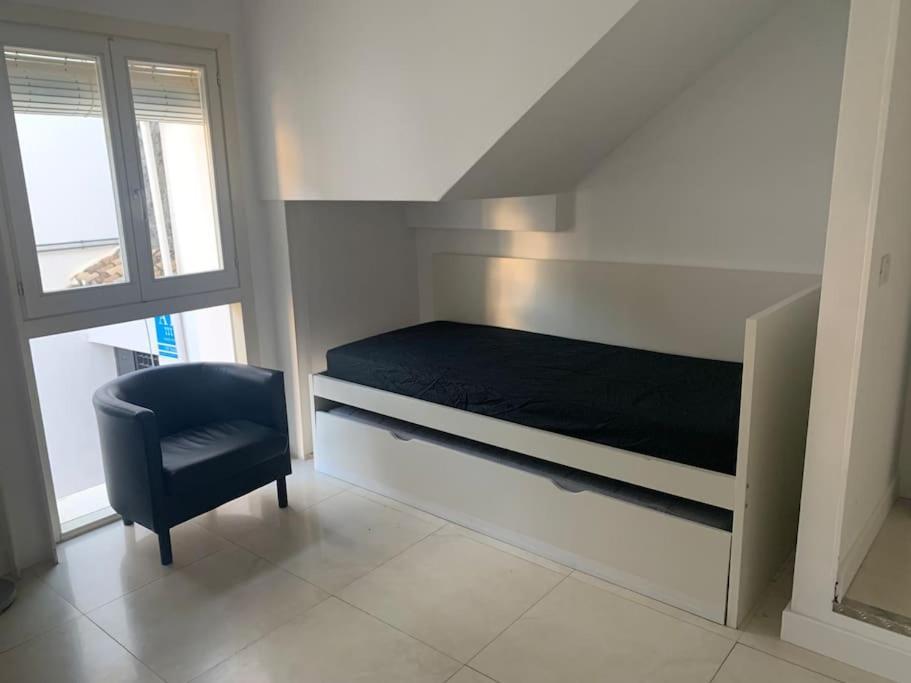 Appartamento Spacious Loft / Literally At The Foot Of Alhambra Granada Esterno foto