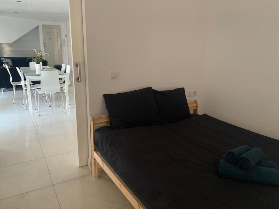 Appartamento Spacious Loft / Literally At The Foot Of Alhambra Granada Esterno foto